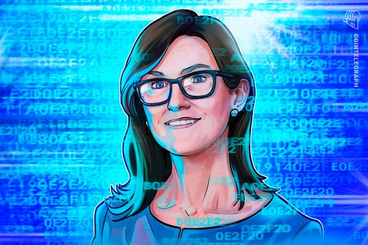 Cathie Wood Praises Hyperliquid's Potential While Upholding Bitcoin's Importance